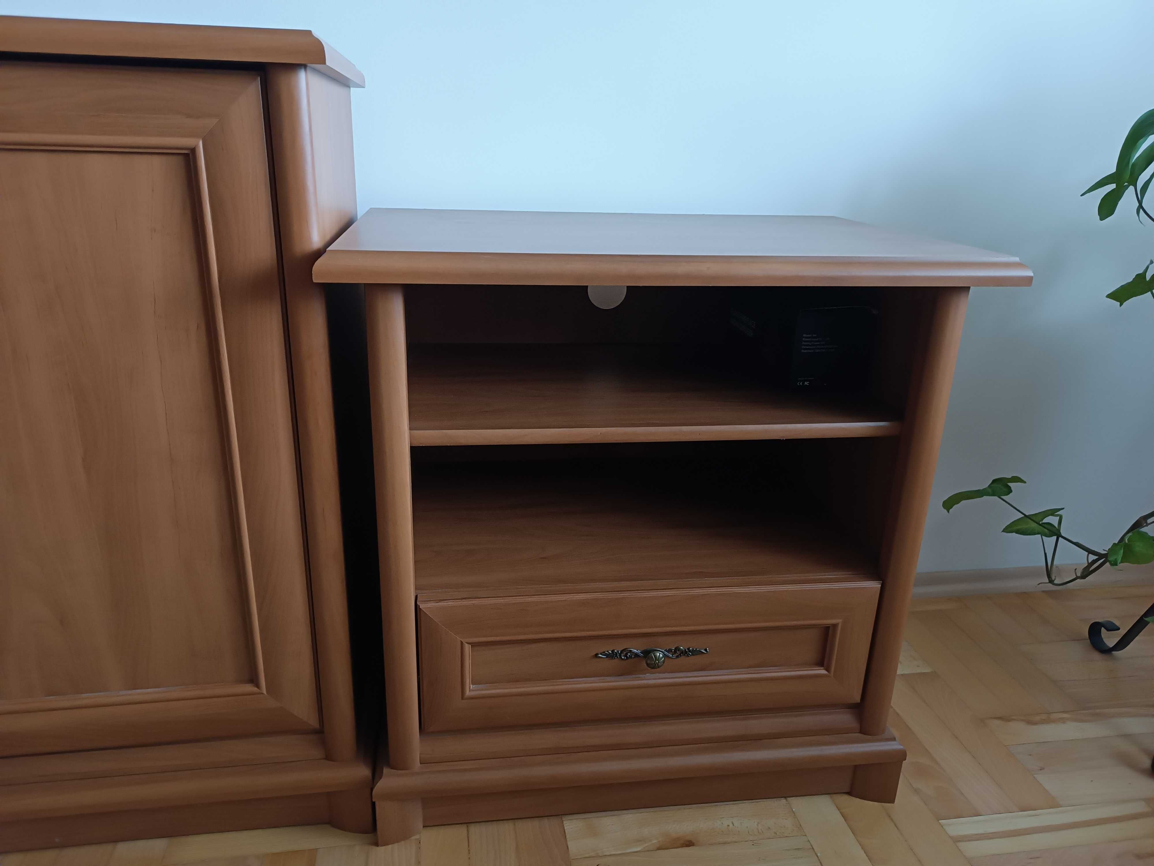 Komoda i szafka rtv