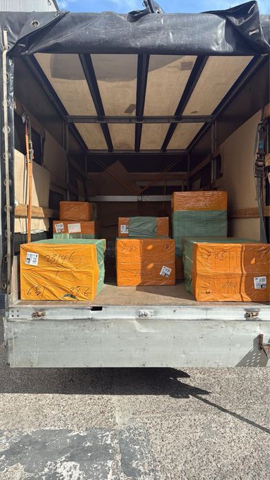 Вантажні перевезення Гідроборт Рокла Переїзд Перевезення сейфів меблів