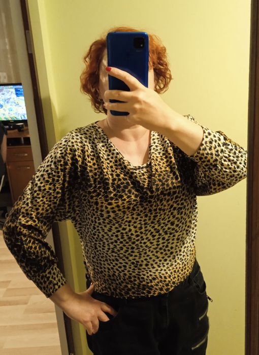 Bluzka w panterkę na rozmiar M - L . Oversize
