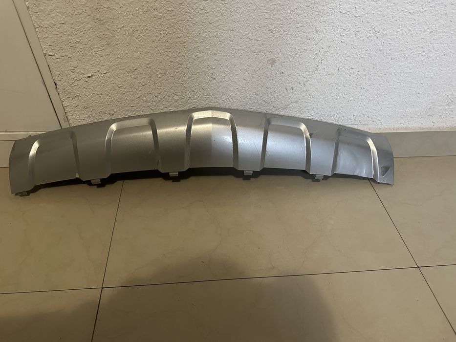 Поодам молдинг бампера gm-25798760