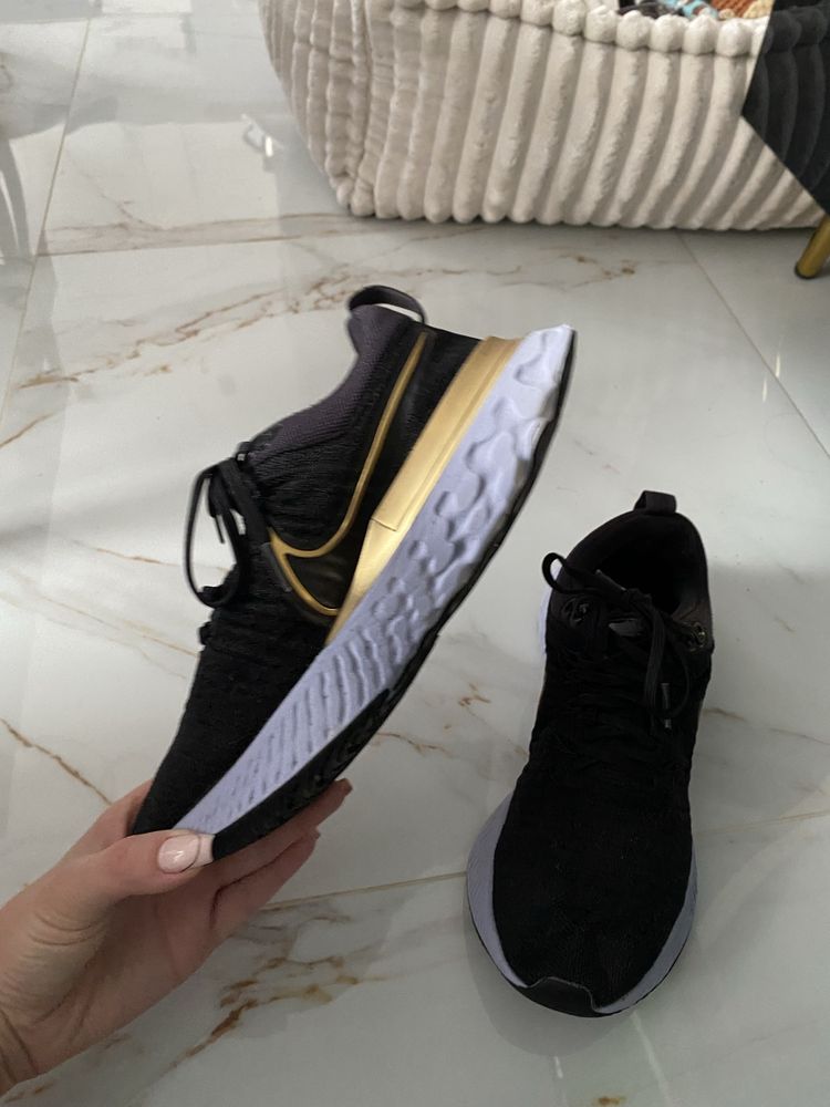 Buty Nike React Infinity Flyknit 2
