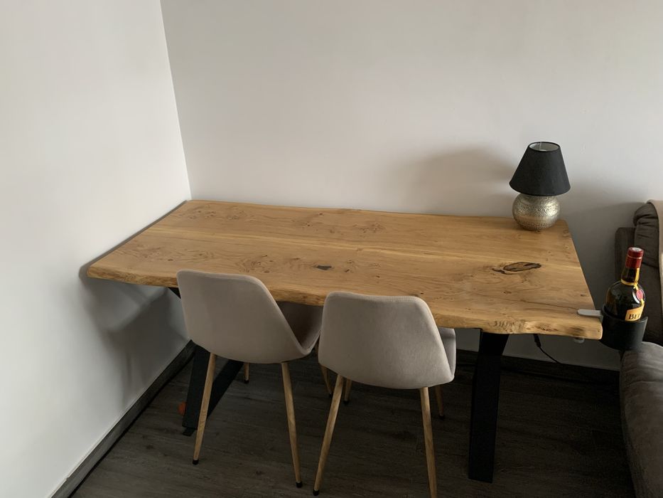 Vendo mesa nova de madeira maciça pinho frances tratado