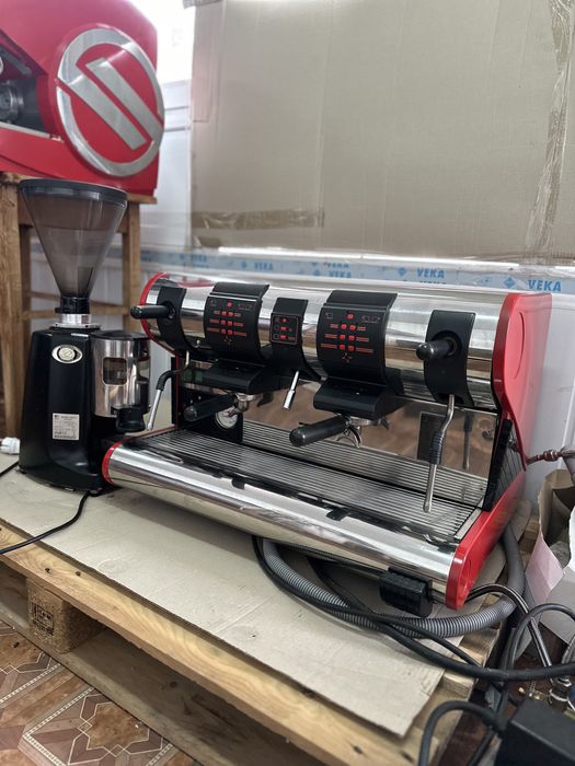 Продам 2 кавові машини кавоварки SanMarco SM 95-22 + кавомолку Mazzer