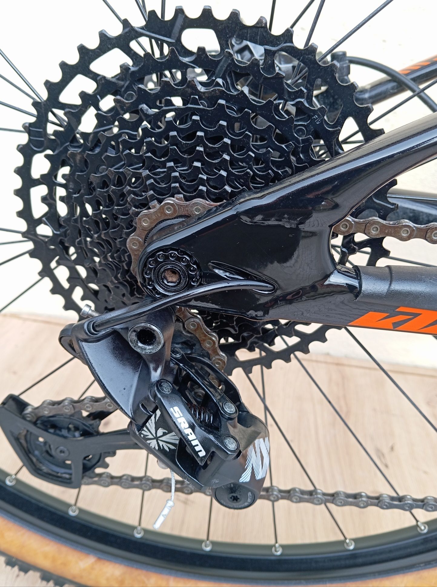 JF-Bikes  KTM Scarp One M carbono suspensão total