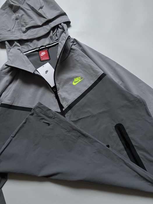 Оригінал! Nike tech woven jacket/Нейлонова вітровка Найк теч