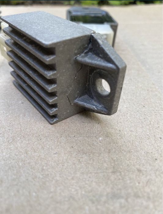 Реле напряжения дя скутера