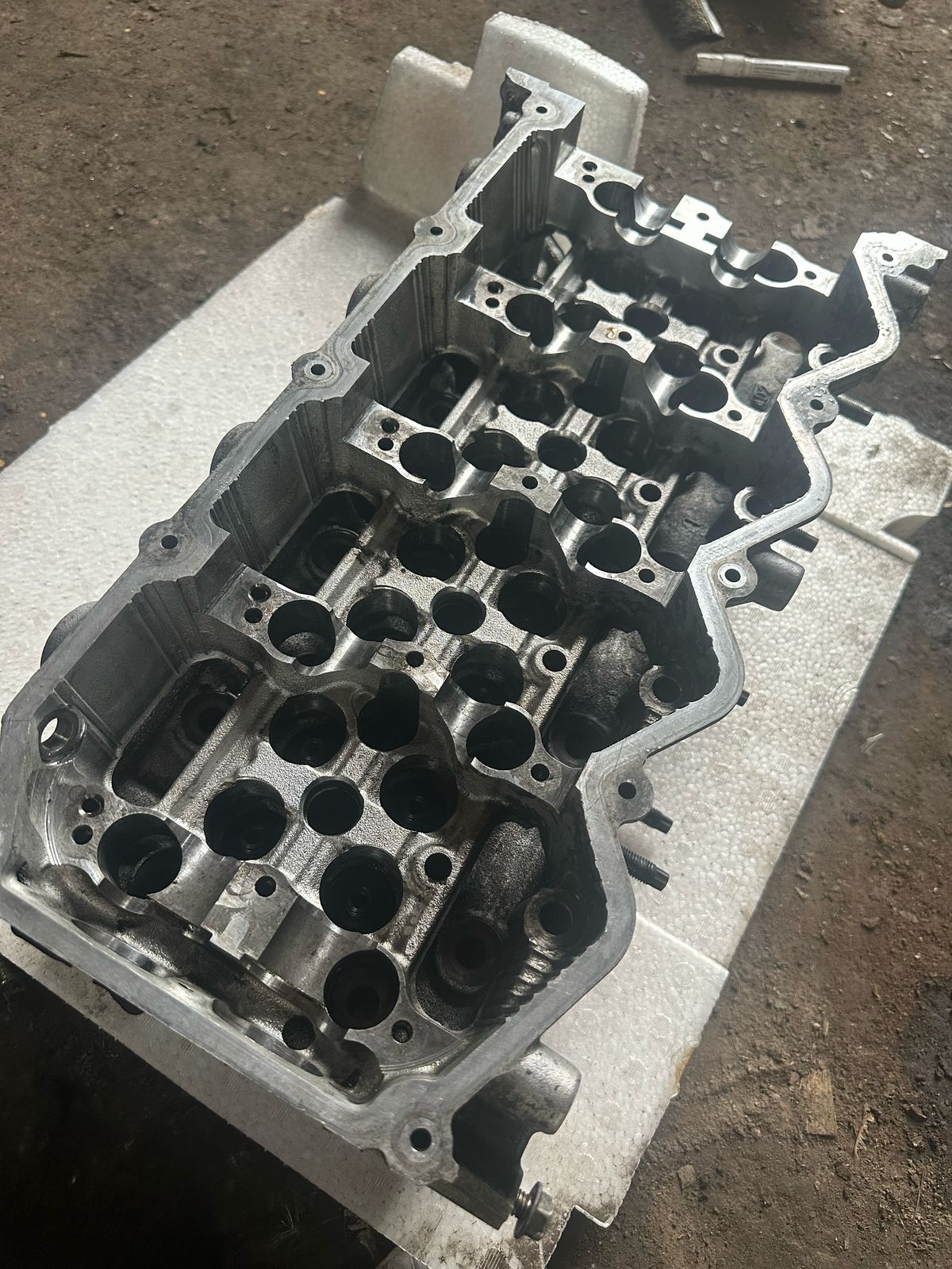 Головка блока цилиндров (ГБЦ)  YD22ET Nissan X-Trail T30