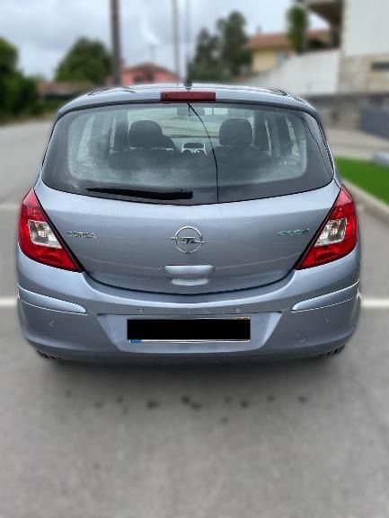 Opel Corsa D 1.3 CDTI de 5 portas do ano 2009