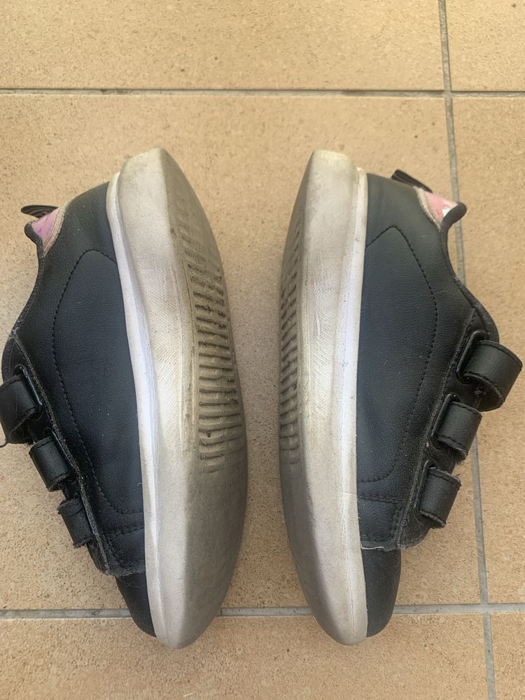 Czarne adidasy Champion dla dziewczynki r 32
