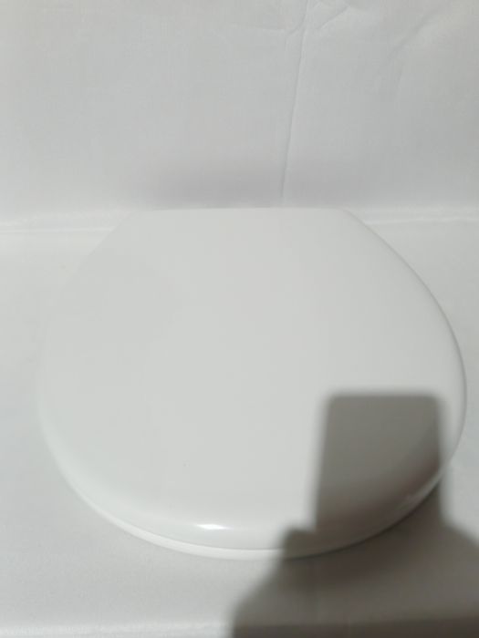 wolnoopadająca deska sedesowa,nowa.