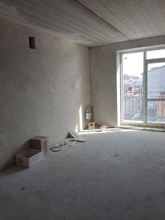 1 кім біля озера та парку на Вагилевича