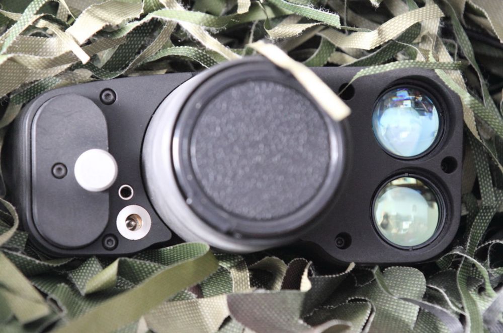 Тепловизор-бинокль,весь коплект,два аккума.зарядка