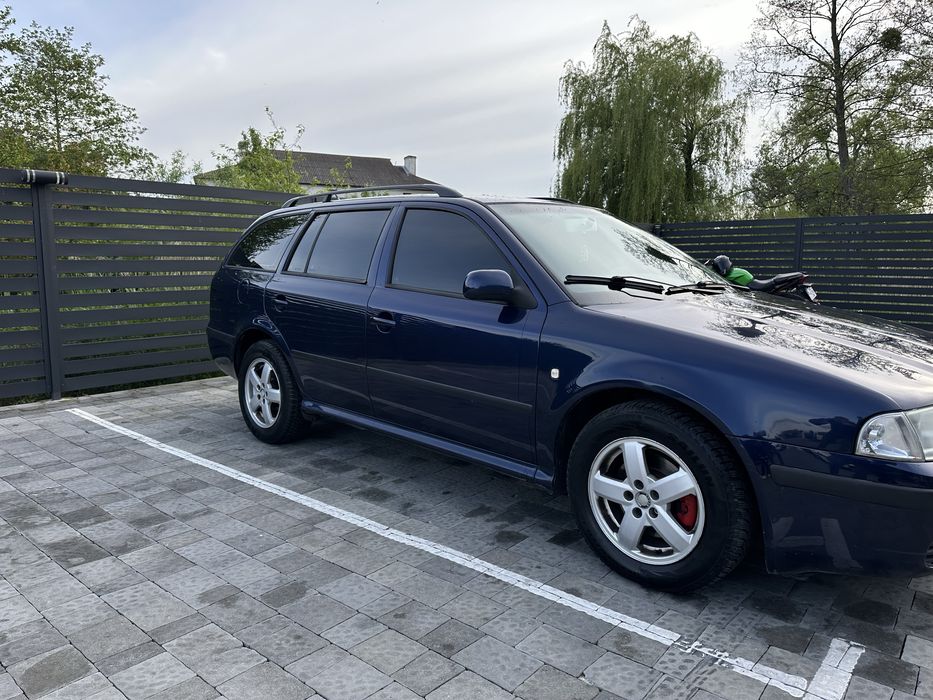 Шкода октавія тур 2001