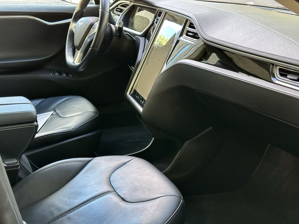 2013 Tesla model S 85 kWh