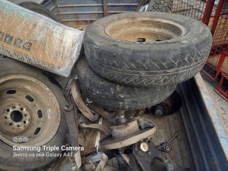 Продам ступіци можна з цапфами супортами ричагами  є москвічовські