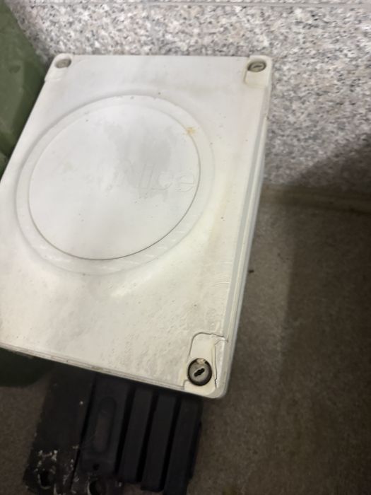 Nice siłownik do bramy 6m