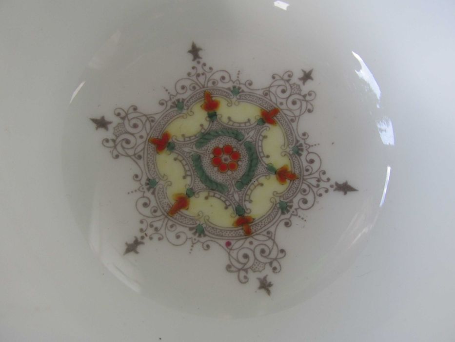 Stara cukierniczka porcelana kostna -Coalport-Montreal- england