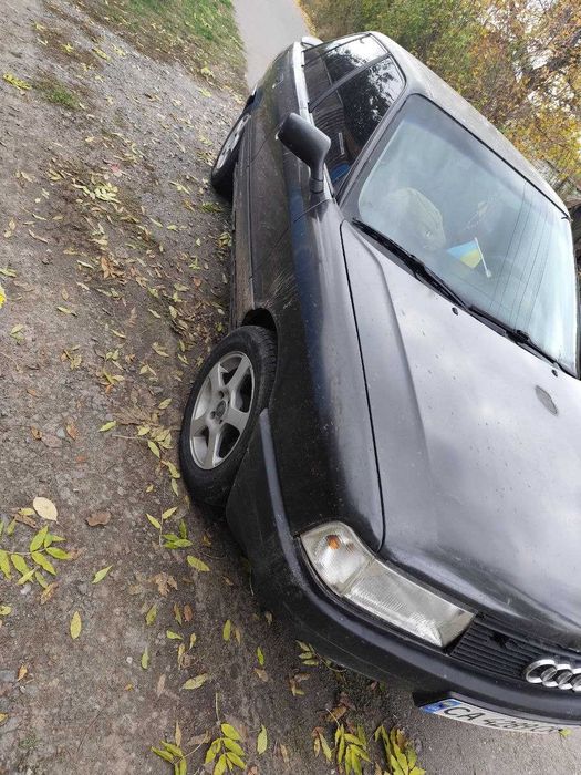 Автомобіль  ауді