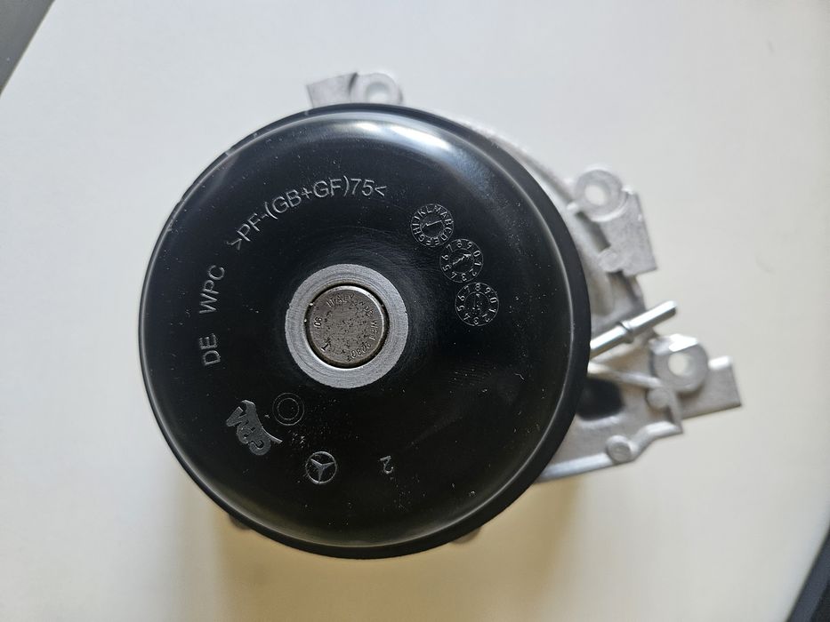 Насос водяний MERCEDES-BENZ 6542010010