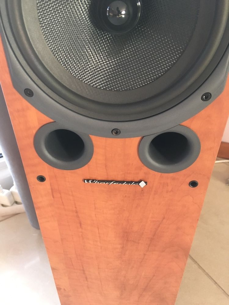 Kolumny WHARFEDALE diamond 9.4 buk