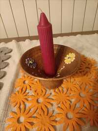 Świecznik stołowy z kwiatami z porcelany