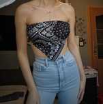 Top z bandany wzór paisley
