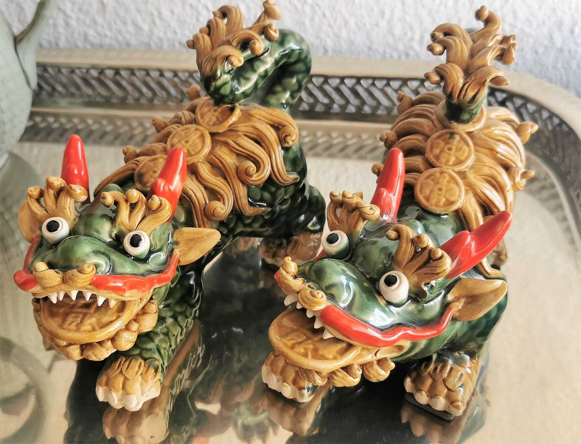 Dragões Macau em terracota vidrada 17cm comprimento