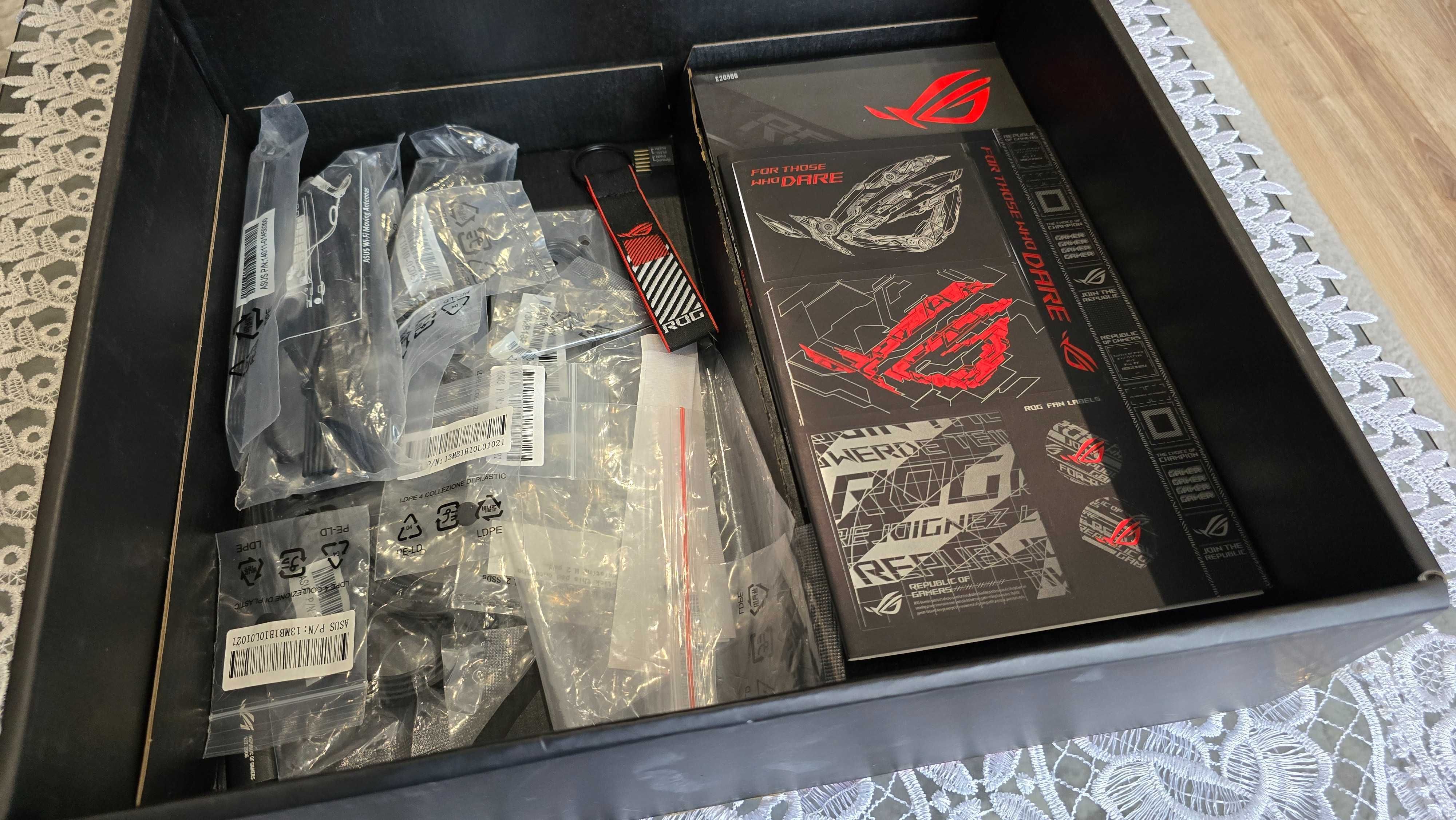Płyta główna Asus ROG CROSSHAIR X670E HERO | AM5, PCIe 5.0, DDR5