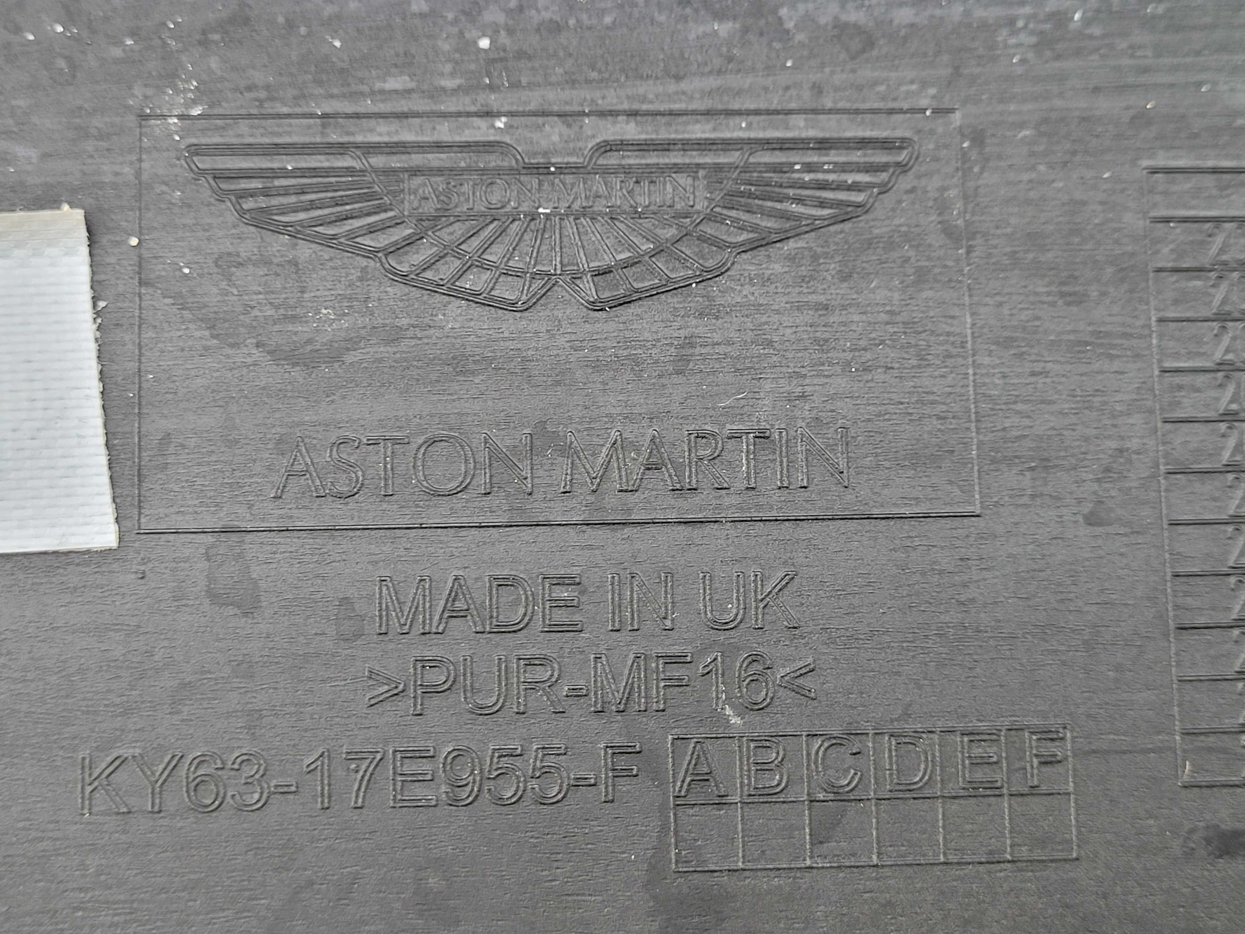 Aston Martin Vantage II 2018- dyfuzor spoiler zderzak tylny tył - OE