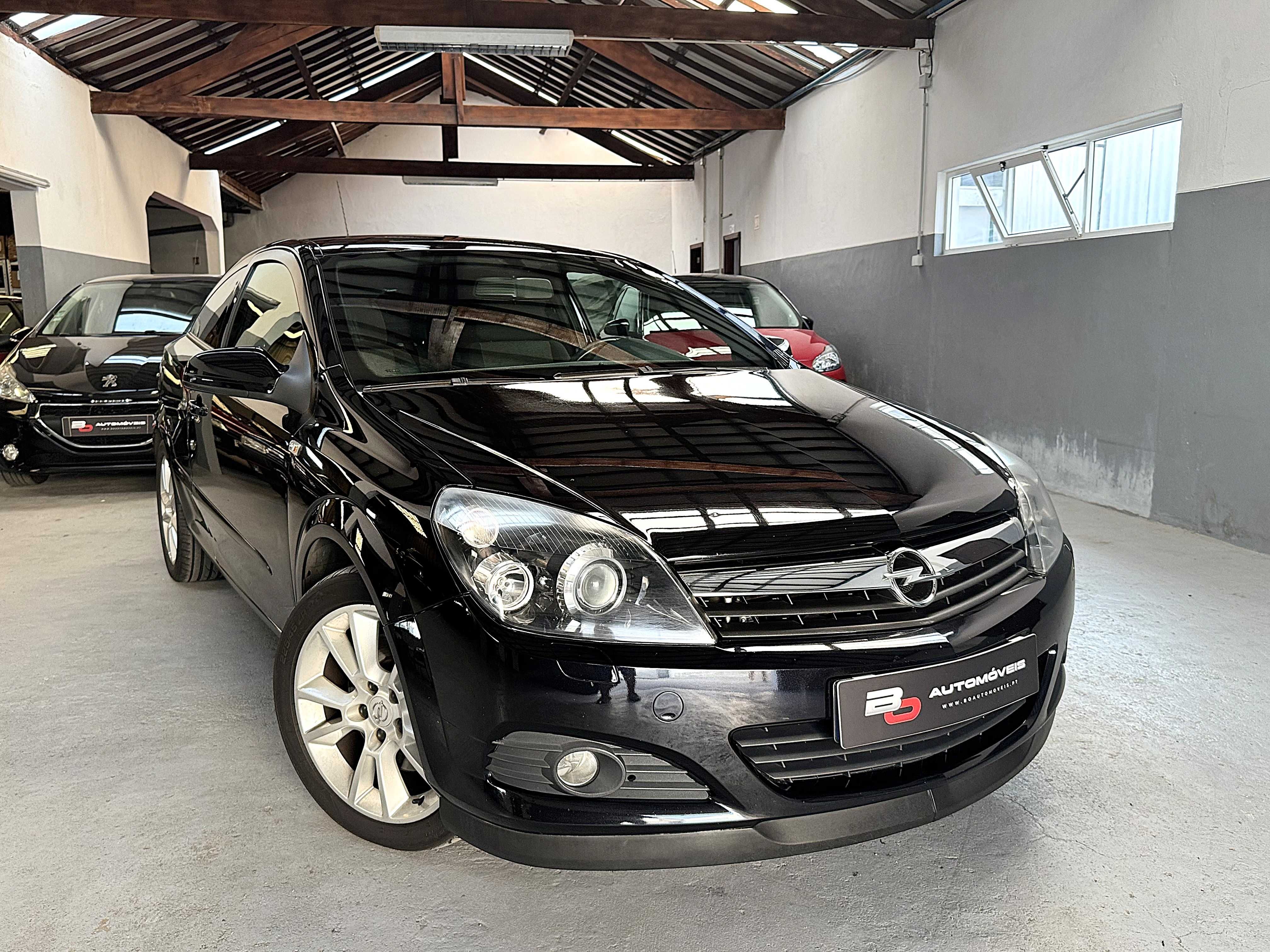 Opel Astra GTC 1.9 CDTI RESERVADO