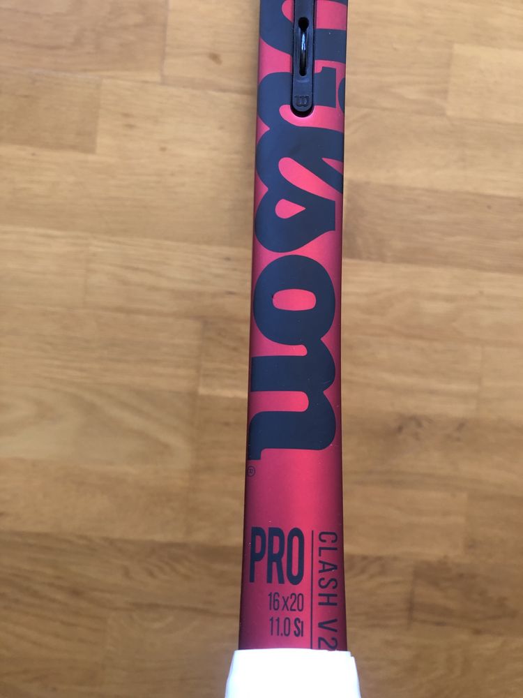 Wilson Clash V2 PRO