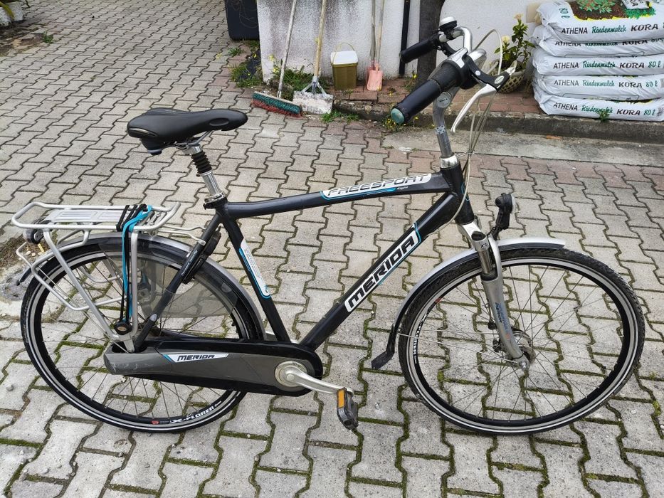 Rower Merida frees port eight