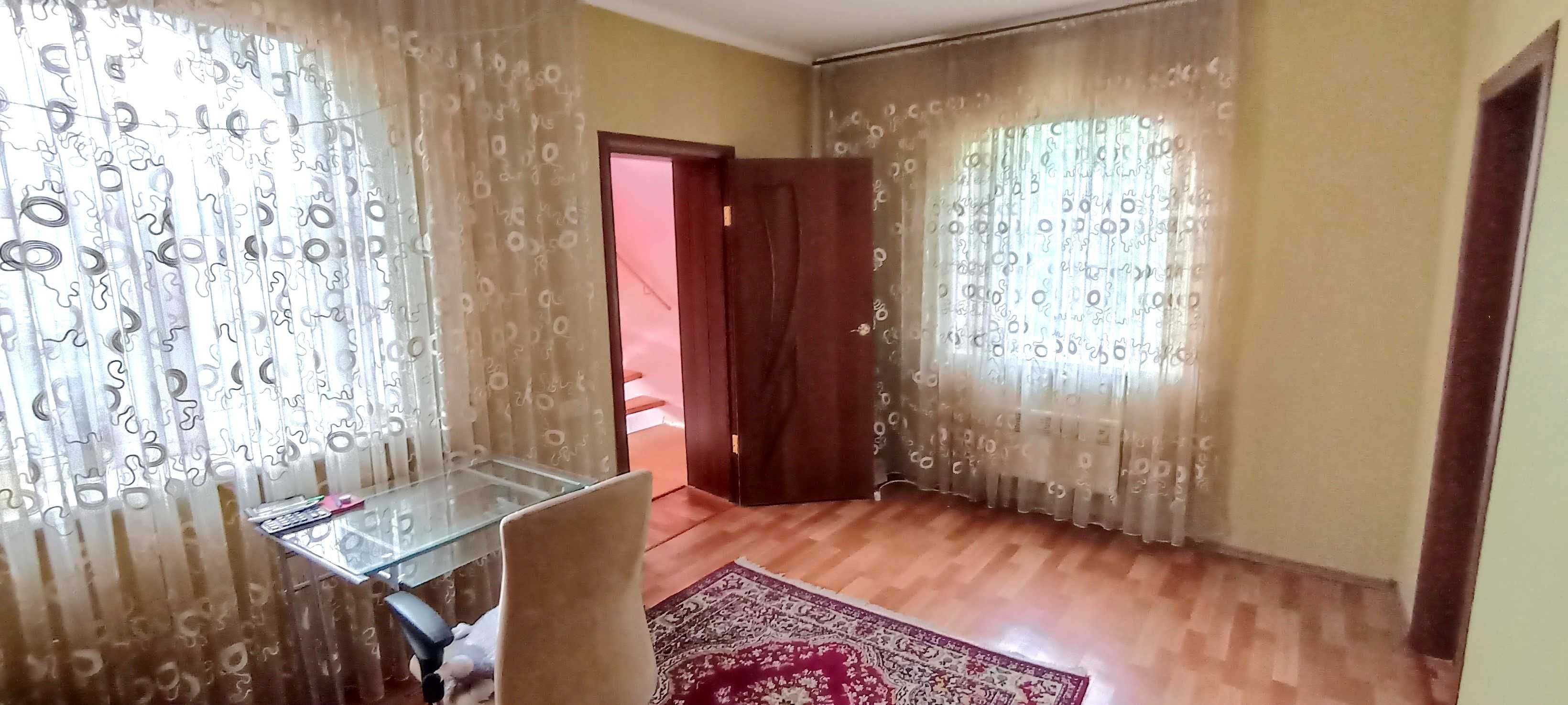Продаж затишної дачі в лісі біля озера, у Вишгородському районі