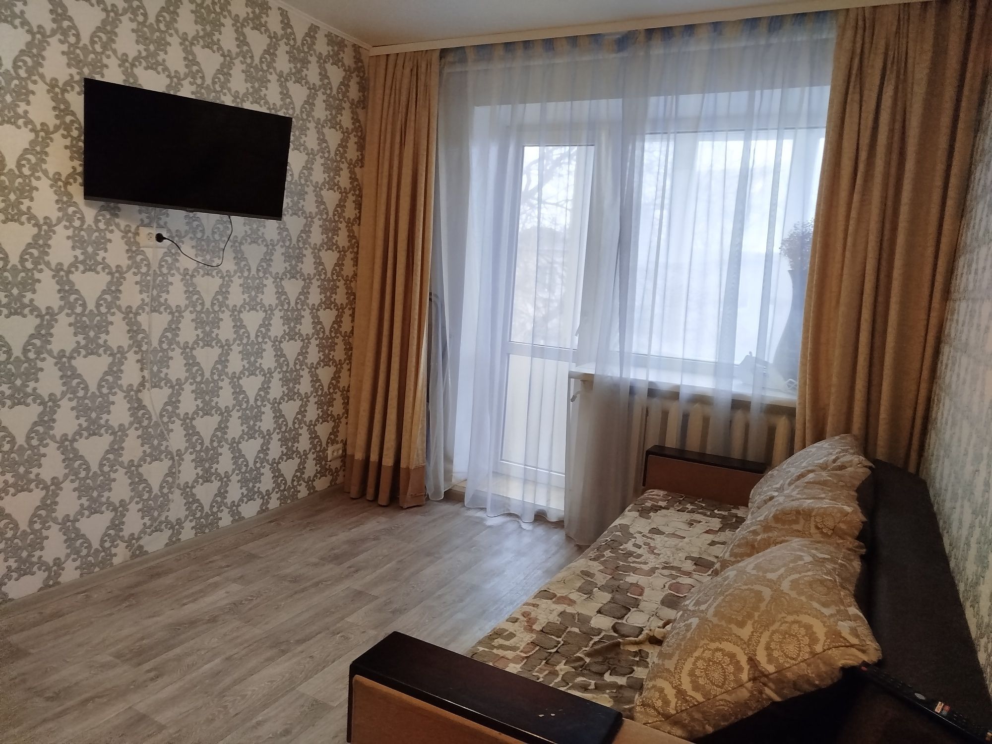 Подобово, погодинно 1-2 квартири в центрі