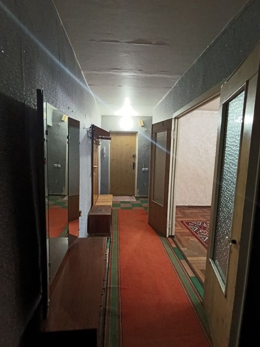 Оренда 3-х кімн.кв. 7/9 без меблі (Космос)