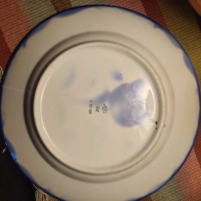 Тарілка настінна декоративна СРСР "Квіти в вазі"