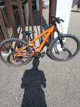 Rockrider st500 (bem estimada)