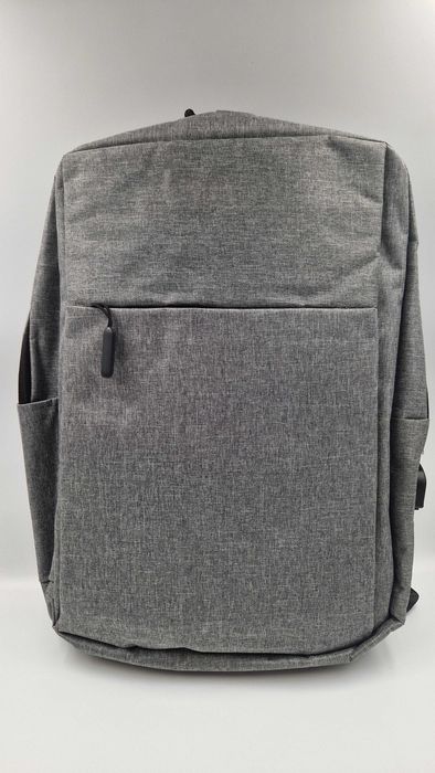 plecak na laptopa, plecak z wtyczką ładującą