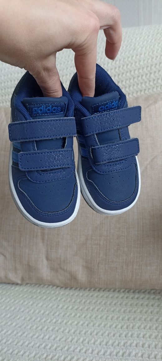 Кросівки adidas hoops, 24 р, стан ідеальний