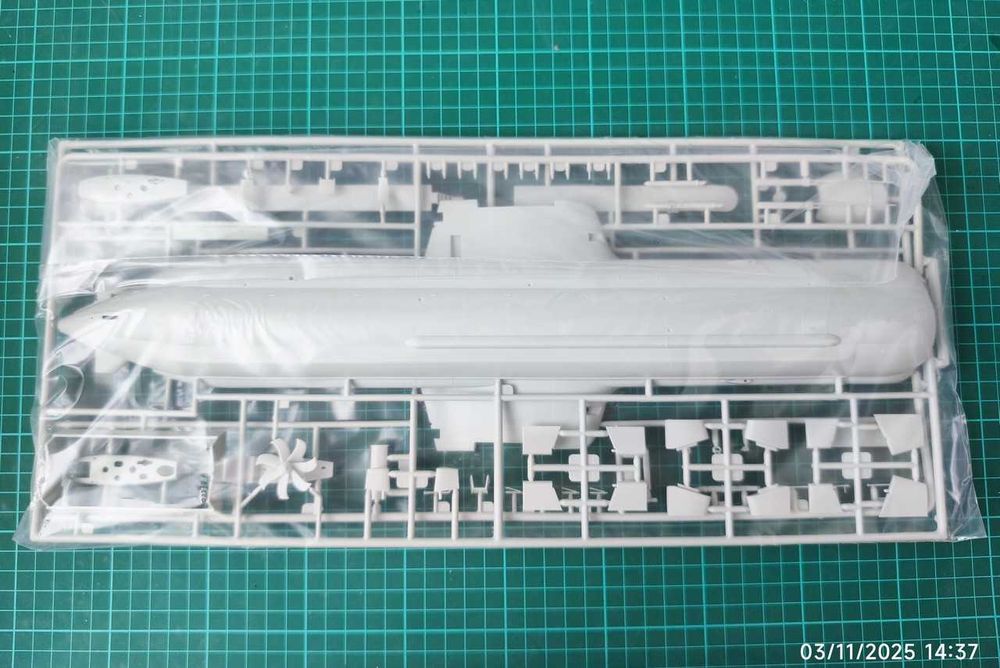 Kit Modelismo 1/144 - Revell Submarine Class 214 (Classe Tridente)