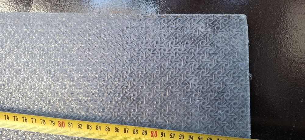 Стекло рифленное