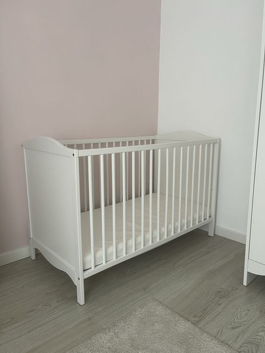 Berço + colchão IKEA