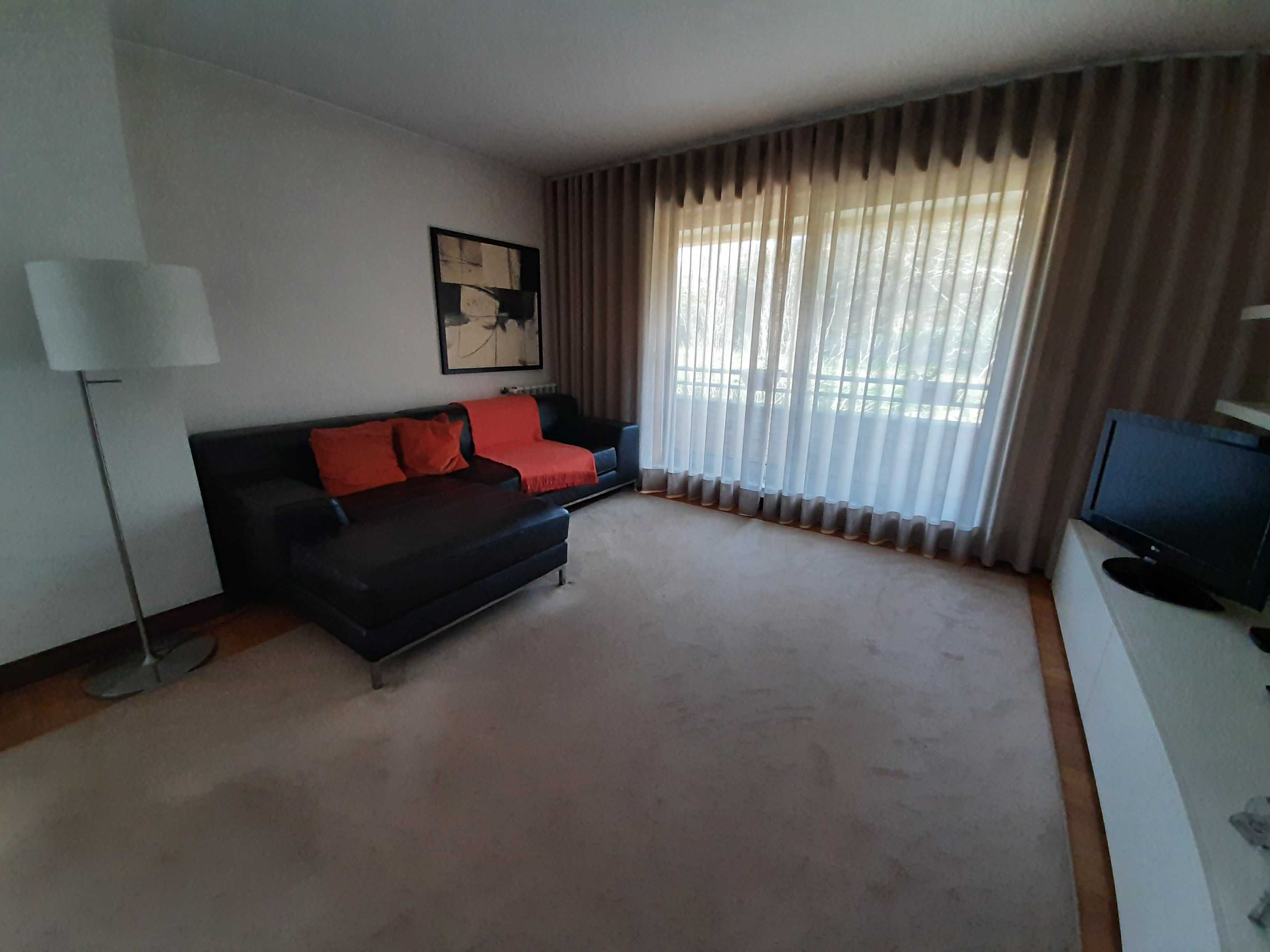 Apartamento T2 inserido no empreendimento “Varandas da Foz”