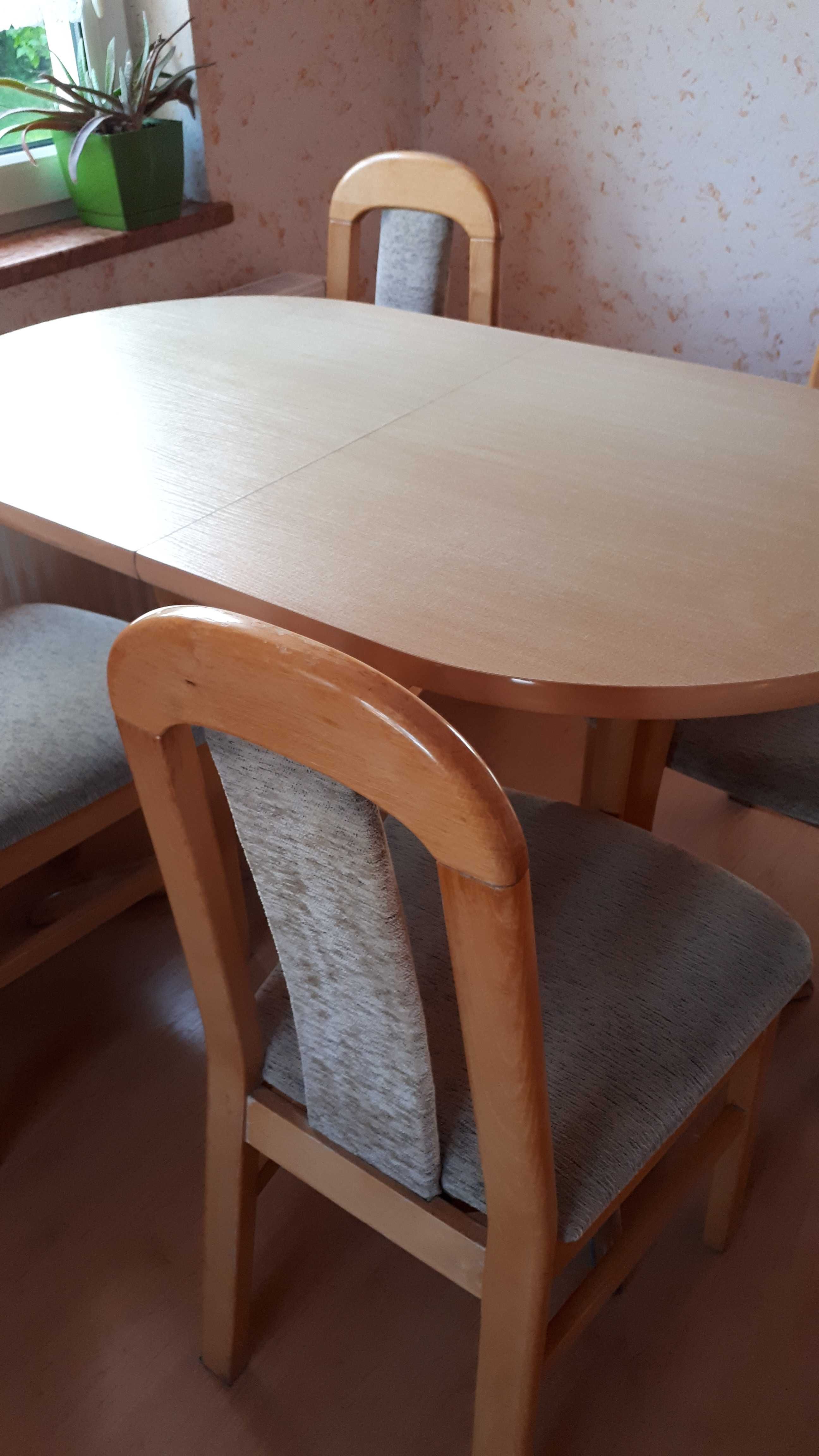Stół drewniany rozkładany + 4 krzesła