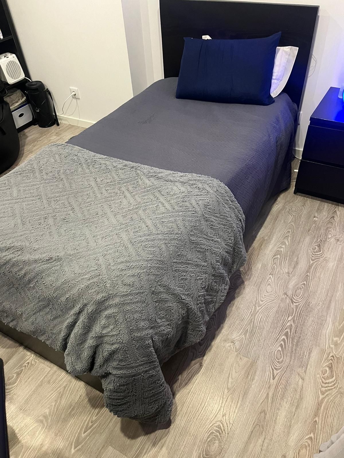 Cama solteiro IKEA Malm