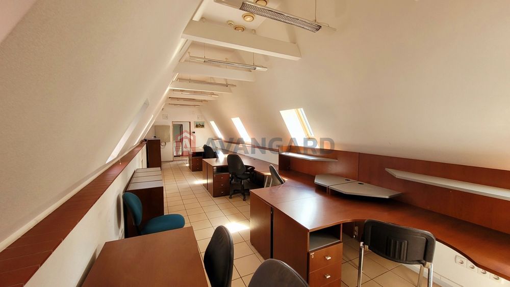 Продам в центре офисное помещение 92000$