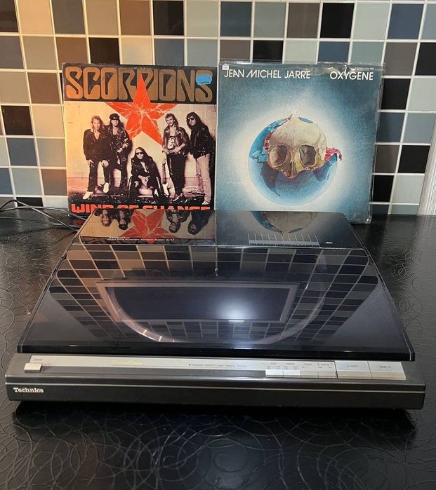 Technics SL L1 Тангенціальний вініловий програвач