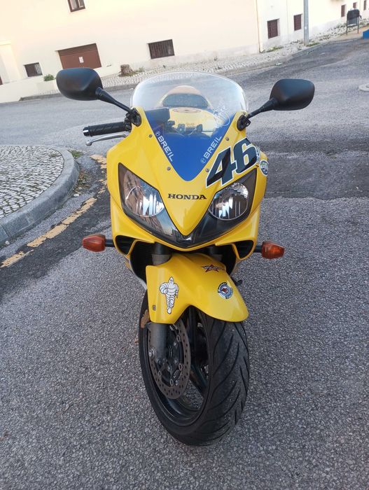 Vendo CBR 600F ano 2002 (Valentino Rossi)