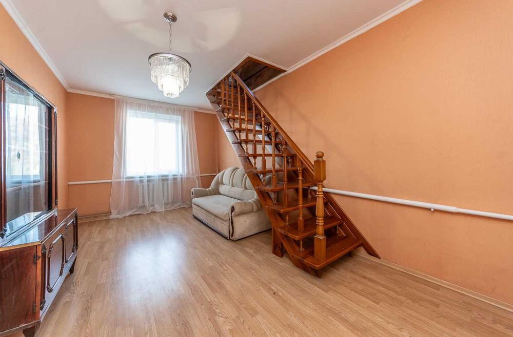 Довгострокова ренда будинку  Осокорки, Нижні Сади