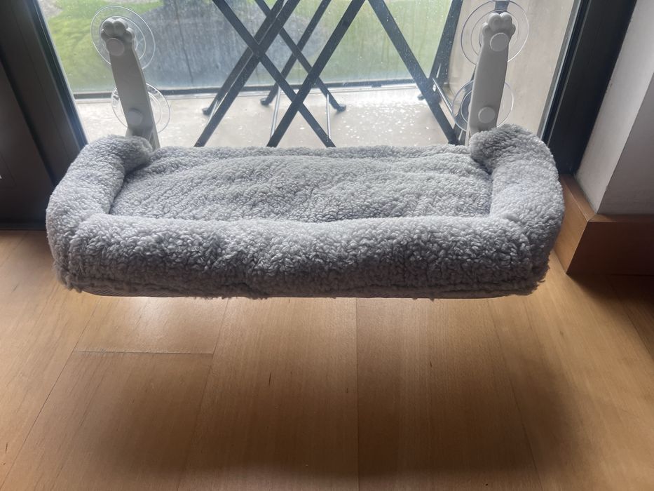 Cama gato ( para janela com ventosas)